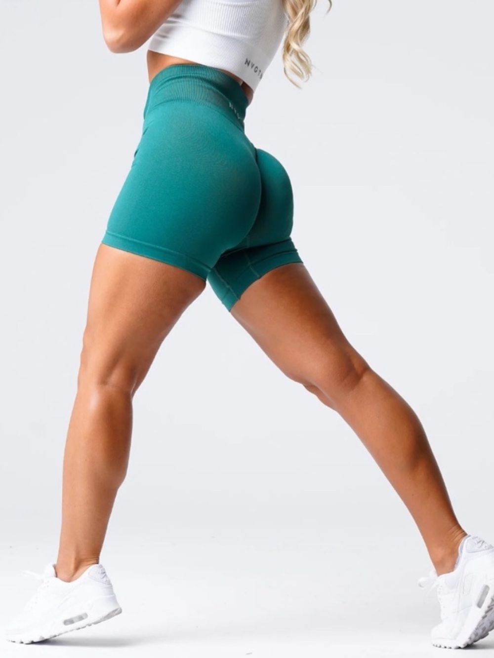 NVGTN Emerald Solid Seamless Shorts